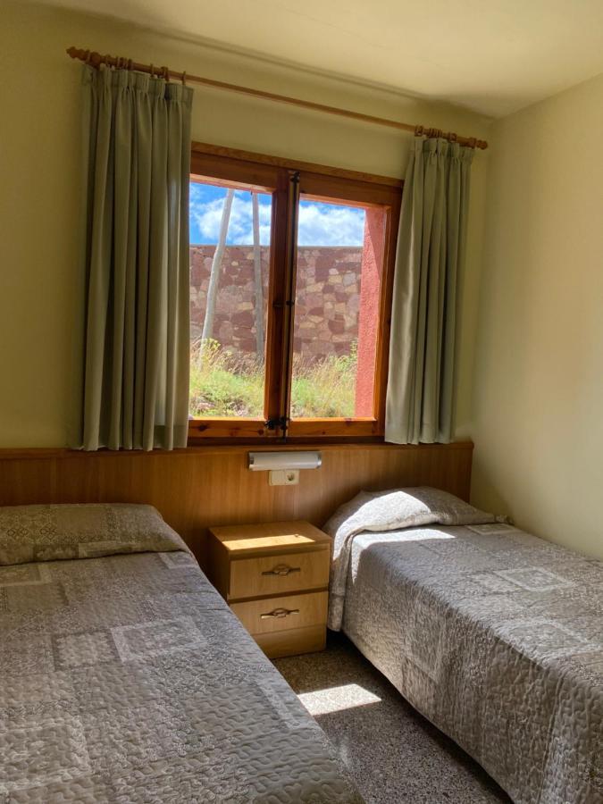 Hostal Alt Llobregat Castellar De N'Hug Εξωτερικό φωτογραφία