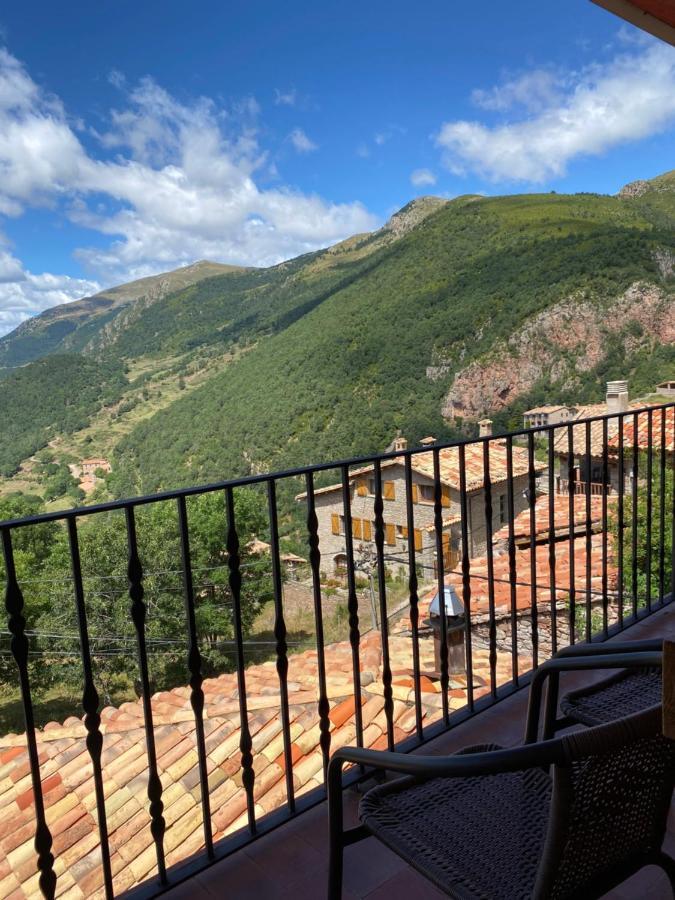 Hostal Alt Llobregat Castellar De N'Hug Εξωτερικό φωτογραφία